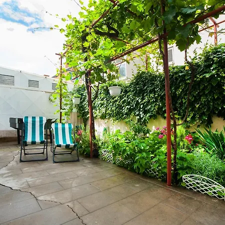 Апартаменты Liliana *