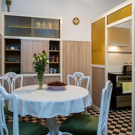 Liliana Apartment